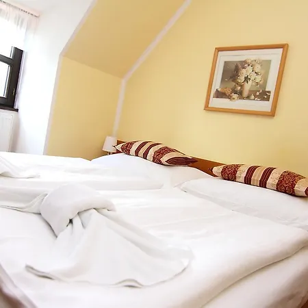 Zámek Hotel